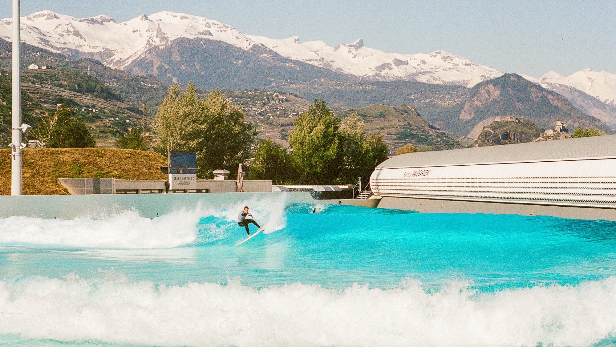 A surfer enjoying a Free Surf session at Alaïa Bay before the official season opening.