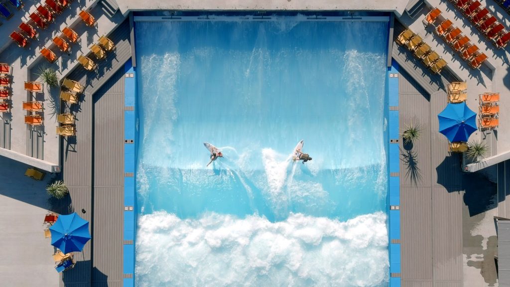 how do standing wave pools work?