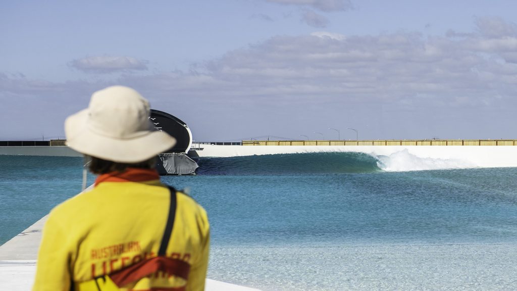 urbnsurf melbourne first waves