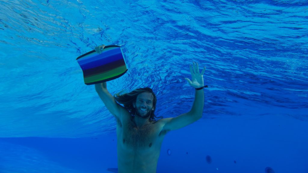 Blair underwater at the munich wave pool surftown